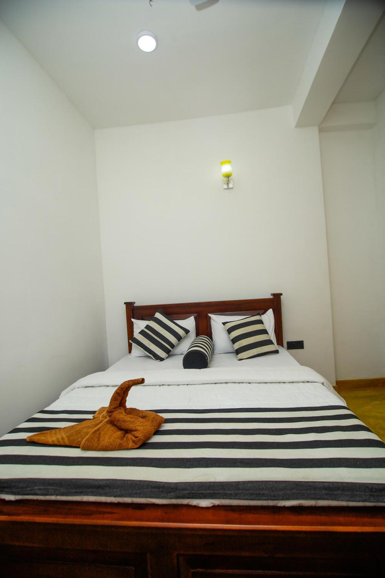 Hotel Dinaro Guest Ella Zewnętrze zdjęcie