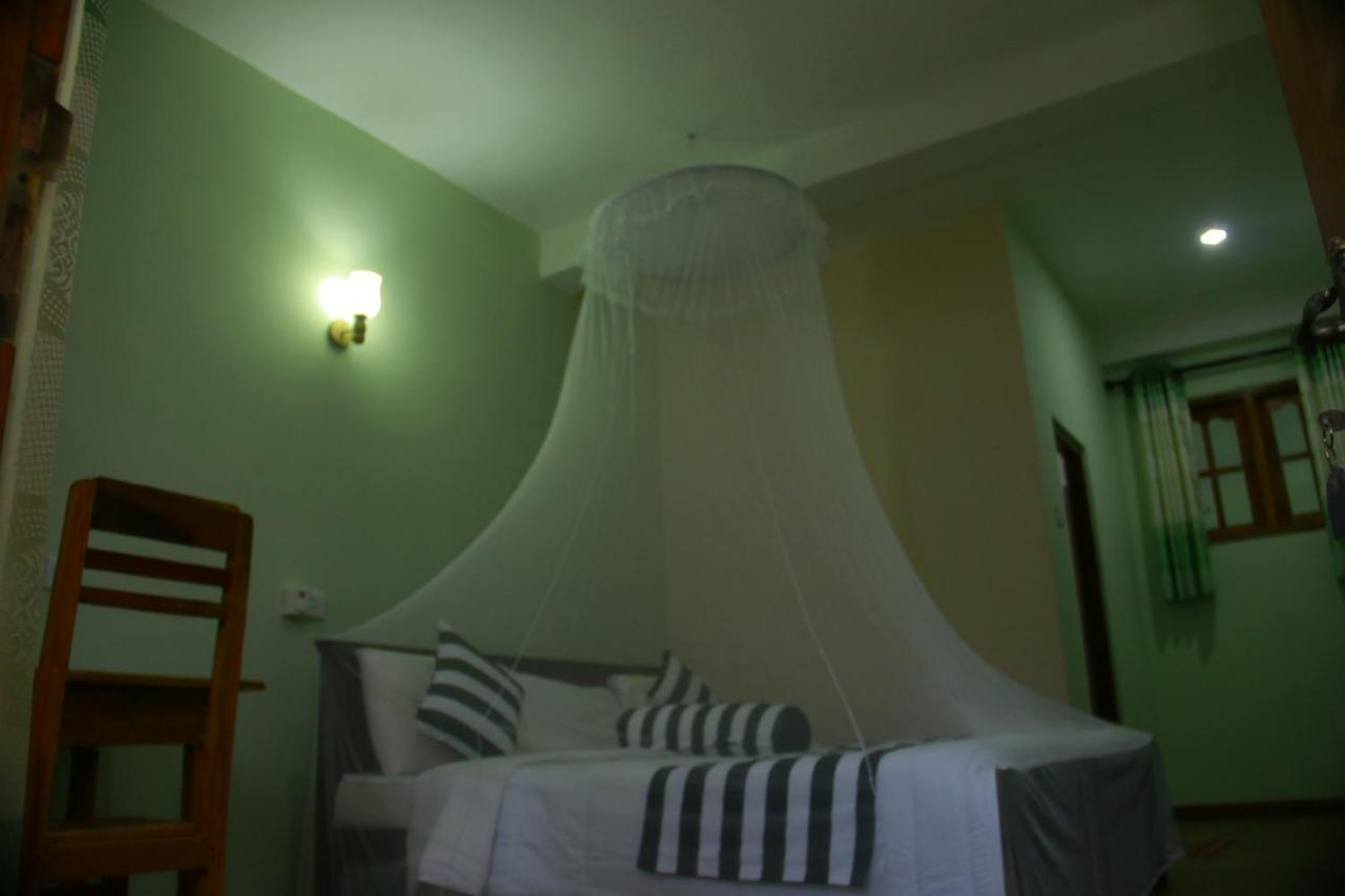 Hotel Dinaro Guest Ella Zewnętrze zdjęcie
